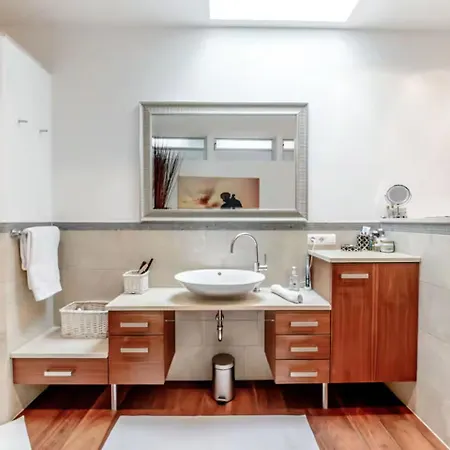 Wonderful Center Apartment Munich